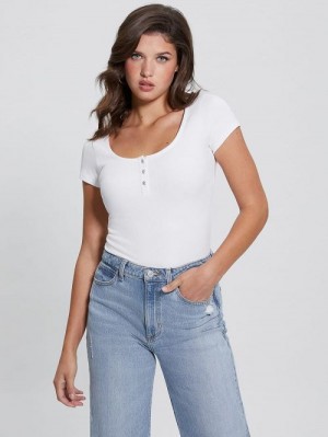 Guess Eco Karlee Henley Tee Albi | GUESS-SN27549