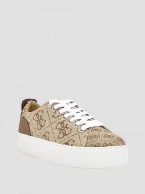 Guess Giaa Logo Print Low-Top Sneakers Maro | GUESS-SN29506