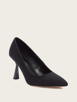 Guess Monogram Court Pump Negrii | GUESS-SN29745