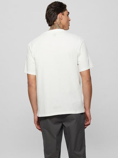 Guess Alino Triangle Signature Tee Albi | GUESS-SN31543