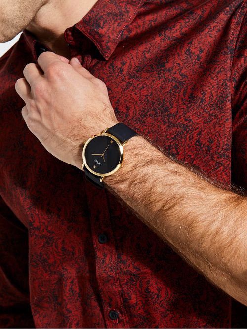 Guess Black and Gold-Tone Analog Watch Negrii | GUESS-SN30006