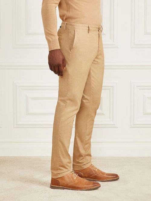 Guess Eco Hugh Easy Chino Pant Maro | GUESS-SN31382