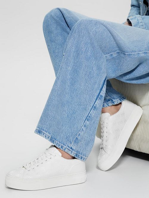 Guess Giaa Logo Print Low-Top Sneakers Albi | GUESS-SN29530