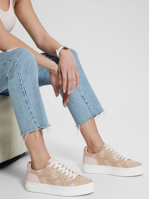 Guess Giaa Logo Print Low-Top Sneakers Bej | GUESS-SN29505