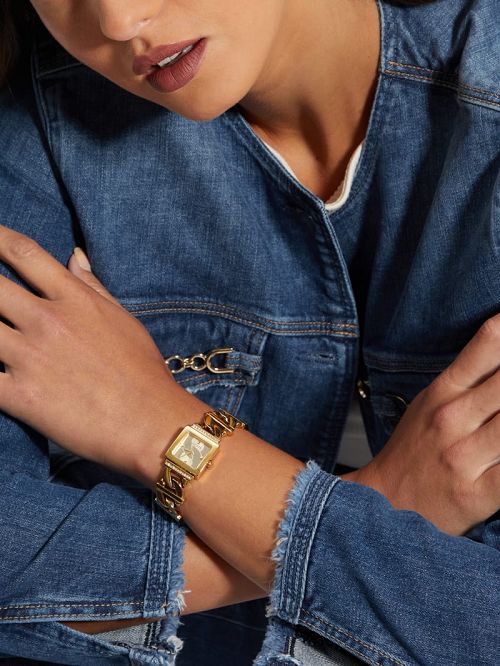 Guess Gold-Tone Chain-Link Analog Watch Aurii | GUESS-SN29964