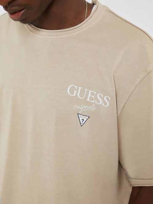 Guess Originals Stacked Logo Tee Bej | GUESS-SN30578