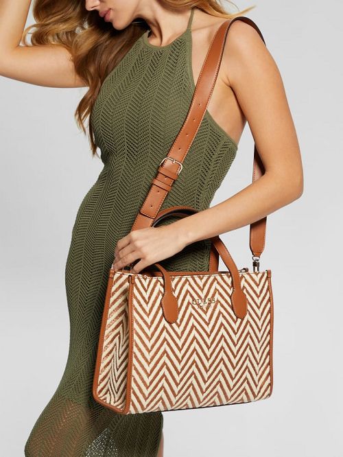 Guess Silvana Chevron Tote Maro | GUESS-SN29454