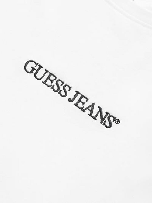Guess Slim Embroidered Logo Tee Albi | GUESS-SN30599
