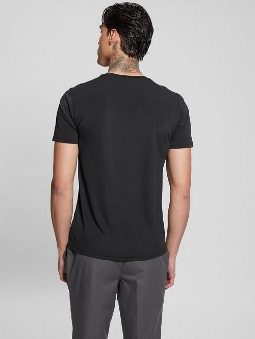 Guess Tech-Stretch Patch Tee Negrii | GUESS-SN30626